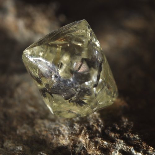 Rough_diamond_-_hardest_known_mineral